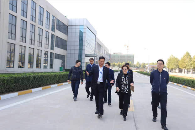 鄭州二七區(qū)委組織部常務副部長王波一行 蒞臨我公司考察指導黨建工作 鄭州二七區(qū)委組織部常務副部長王波一行 蒞臨我公司考察指導黨建工作