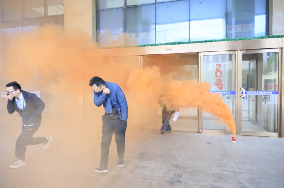 增強消防意識，筑牢安全底線丨花花牛乳業(yè)集團組織消防應(yīng)急演練