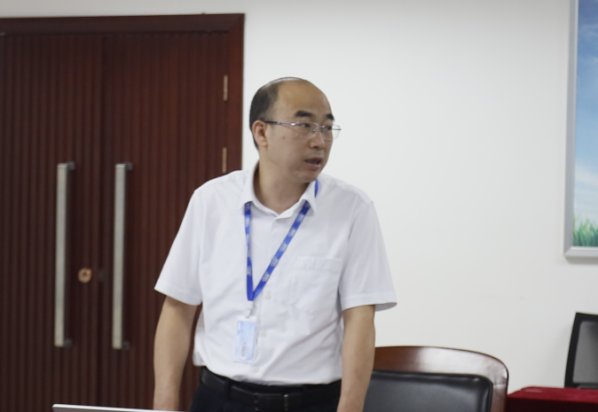 繼往開來 · 再創(chuàng)輝煌 | 花花牛乳業(yè)集團(tuán)召開9月營銷、養(yǎng)殖及飼料月度經(jīng)營工作會議