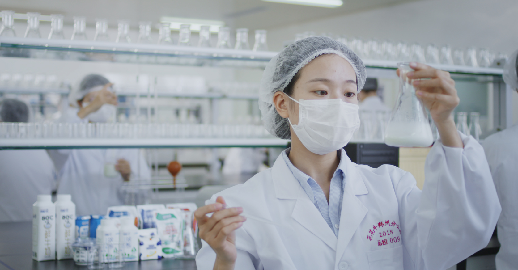 榮膺乳業(yè)三大金獎，花花牛以產(chǎn)業(yè)融合發(fā)展推進(jìn)奶業(yè)高質(zhì)量發(fā)展