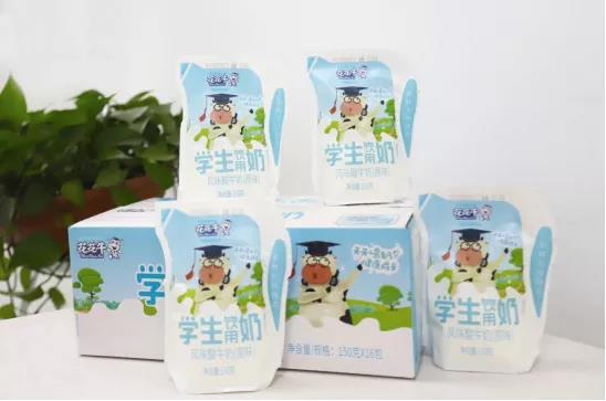 花花牛首款愛(ài)克林低溫學(xué)生飲用酸牛奶上市啦！??！
