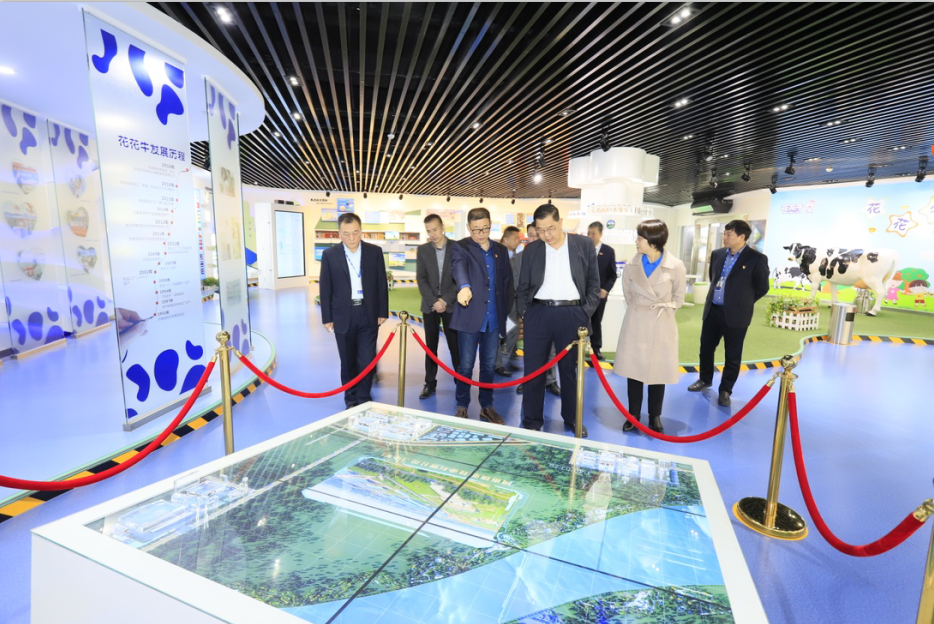 快訊 | 花花牛乳業(yè)集團(tuán)成為河南省食品工業(yè)協(xié)會(huì)食品質(zhì)量安全分會(huì)副會(huì)長單位