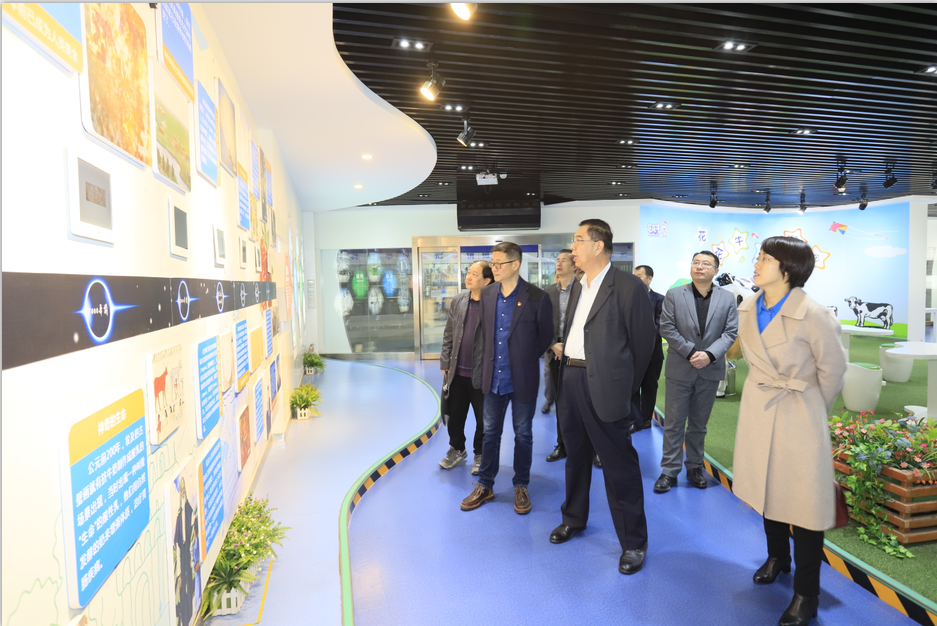 快訊 | 花花牛乳業(yè)集團(tuán)成為河南省食品工業(yè)協(xié)會(huì)食品質(zhì)量安全分會(huì)副會(huì)長單位