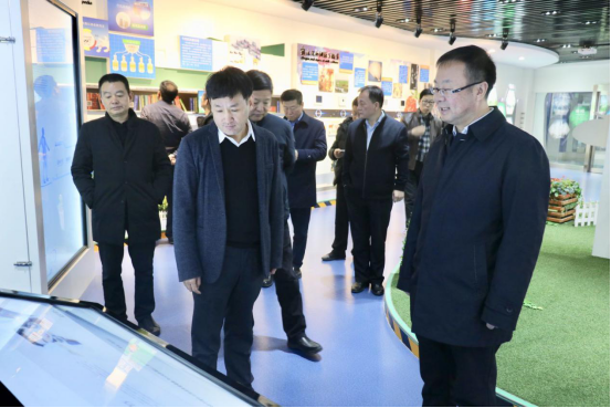 寧夏回族自治區(qū)農(nóng)業(yè)農(nóng)村廳黨組書記、廳長王剛一行蒞臨花花牛乳業(yè)集團(tuán)調(diào)研