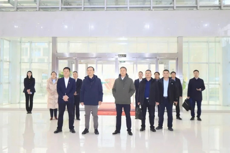 省政府國資委黨委書記、主任李濤一行到花花牛乳業(yè)集團(tuán)調(diào)研