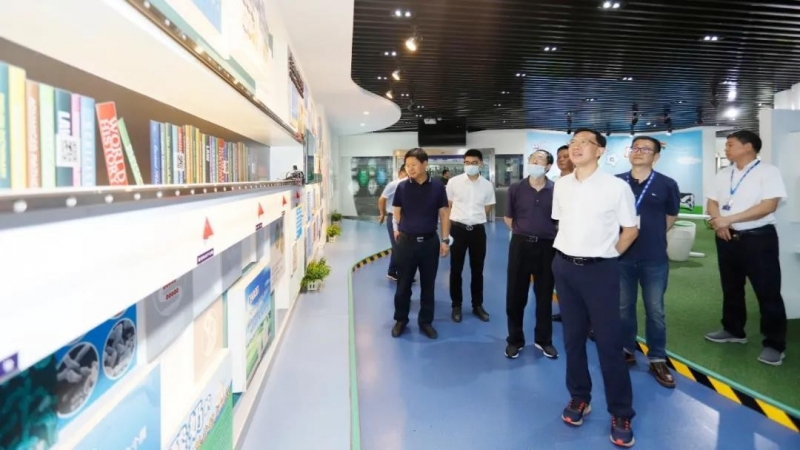 快訊 | 湖北省農(nóng)業(yè)廳副廳長王海濤等領導一行蒞臨河南花花牛乳業(yè)集團參觀調研