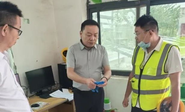 集團紀(jì)委領(lǐng)導(dǎo)深入基層檢查群眾身邊不正之風(fēng)和腐敗問題落實情況